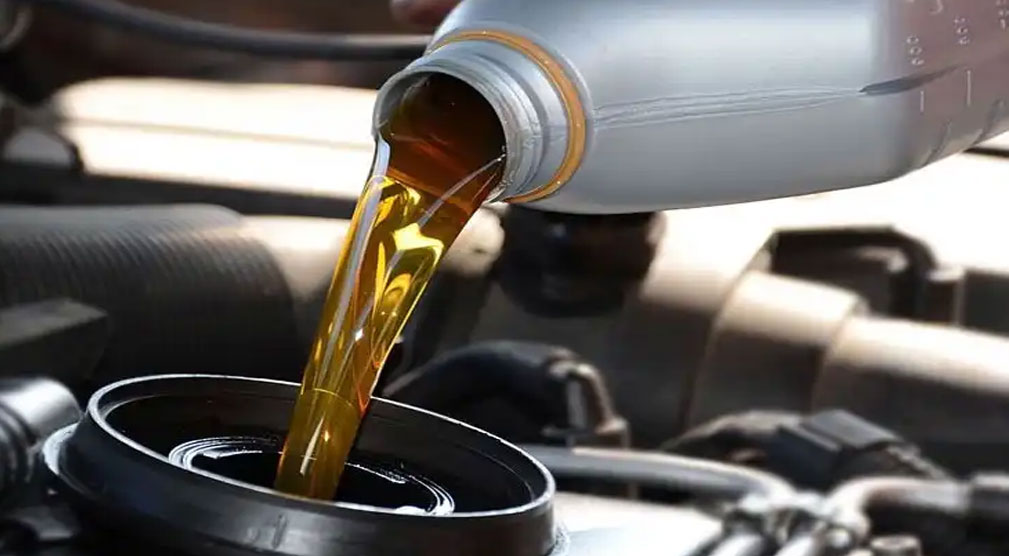 Why it’s Smarter to Buy Car Engine Oil Online in the USA